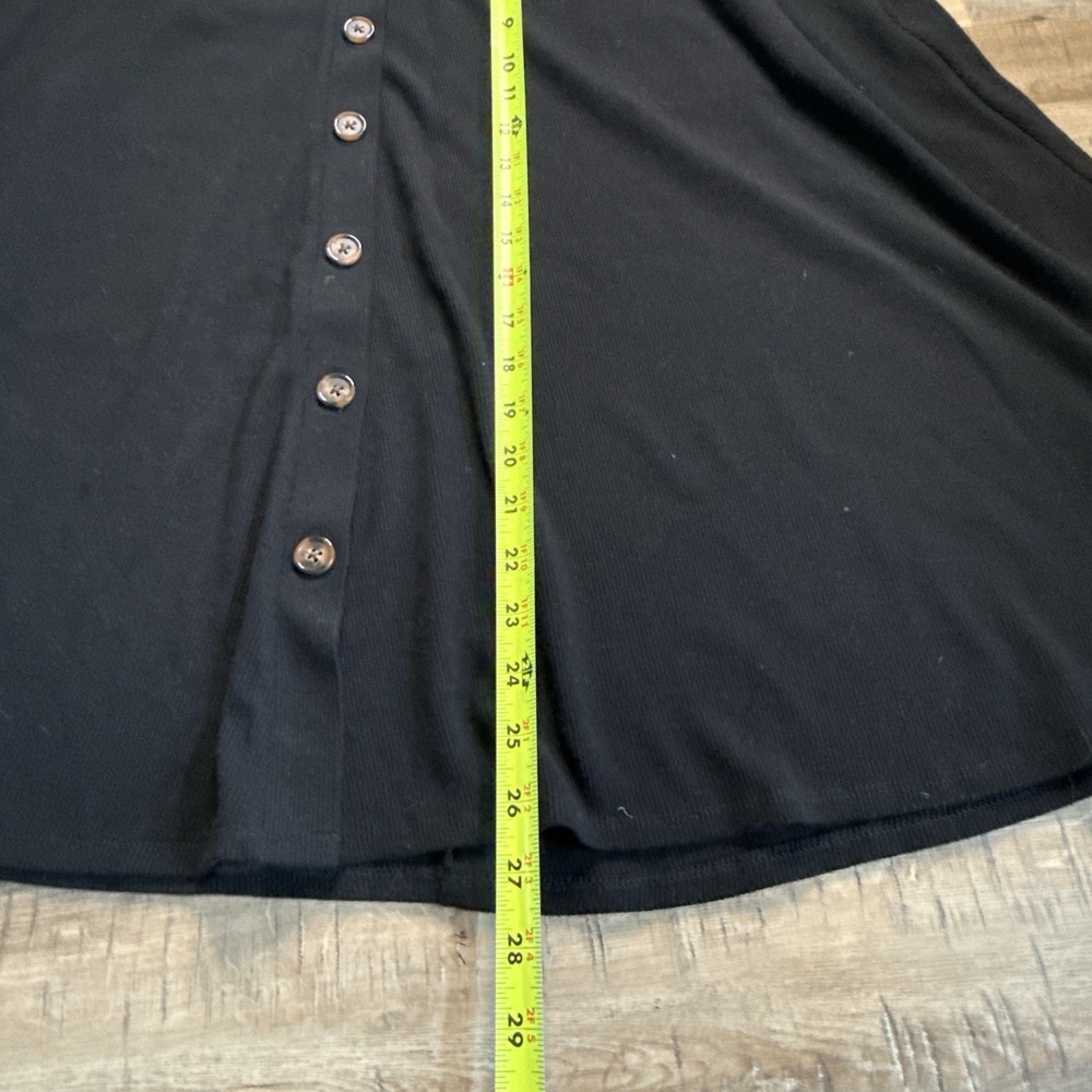 Torrid A-Line Skater Skirt With Buttons Ribbed Sz 1 Hipster - Picture 2 of 9